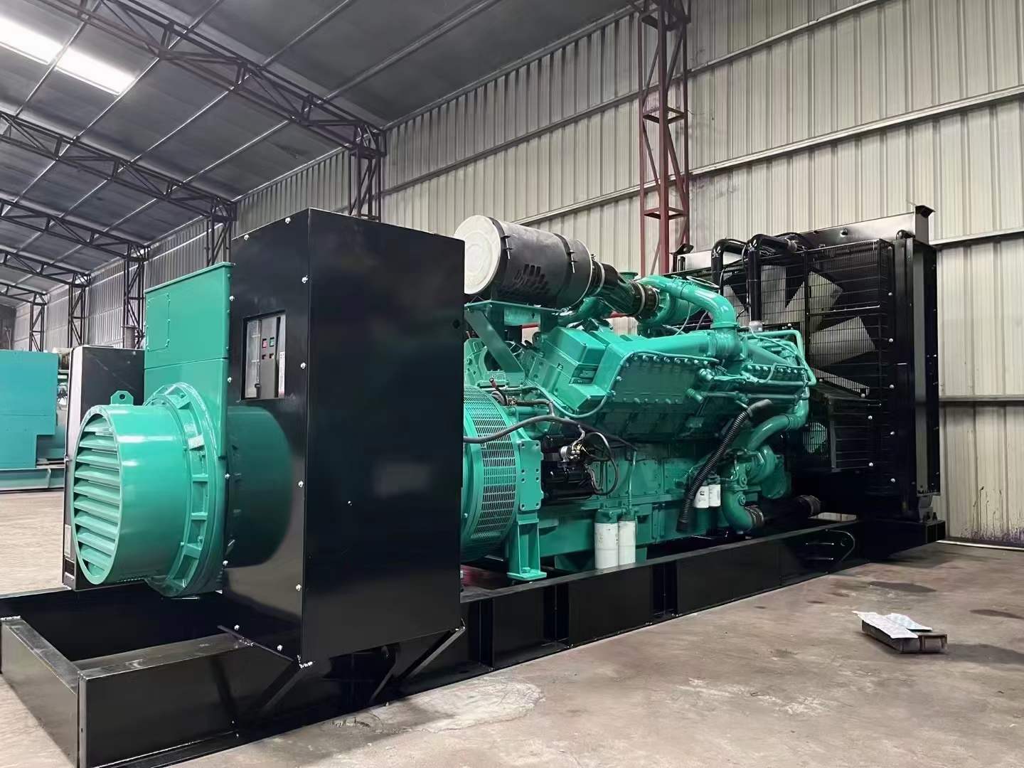 高碑店如何降低 800kW 柴油发电机输出电流的波动？